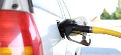 Dieselauto vai bensa-auto? Kumpi polttoaine on vähäpäästöisempi?